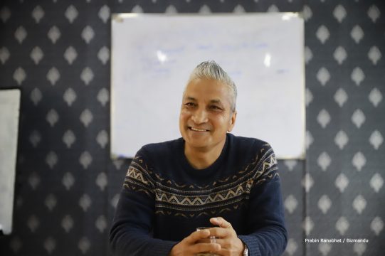 ‘१० मध्ये दुई-तीनवटा मात्र स्टार कम्पनी जन्मिन्छन्, बाँकी डुब्‍न पनि सक्छन्,’ सुमन जोशीको अन्तर्वार्ता