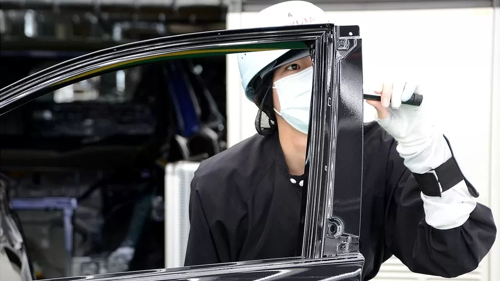 विश्वबजारमा रोजगारी कटौती भइरहँदा दुई जापानी कार कम्पनीले ३० वर्ष यताकै धेरै तलब बढाए