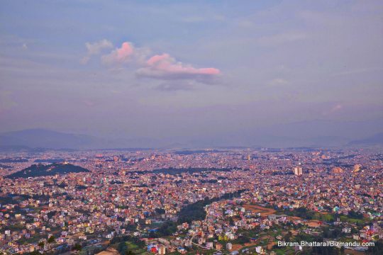 आर्थिक मन्दीले सानापछि ठुला घरजग्गा व्यवसायी पनि संकटमा, राष्ट्र बैंक गुहार्दै