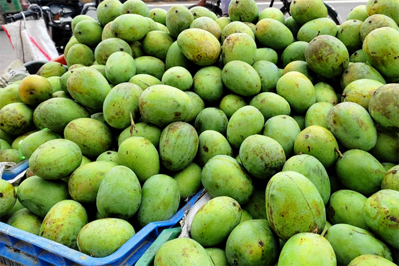 थोकमा आँप विस्तारै सस्तिँदा लिच्चीको मूल्य स्थिर, कालीमाटीमा कस्तो छ भाउ? थोकमा आँप विस्तारै सस्तिँदा लिच्चीको मूल्य स्थिर, कालीमाटीमा कस्तो छ भाउ?