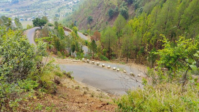 स्वर्गद्वारी सडकः १४ किमि ठाडो उकालो, अप्ठ्यारो घुम्ती, तैपनि इआइए न इन्जिनियरिङ