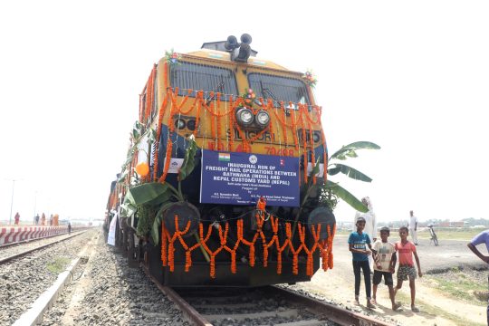 आइसीपीमा कार्गो रेल अझै आएन, जोगबनीको यार्डमा करोडौंका सामान भिजेर नष्ट