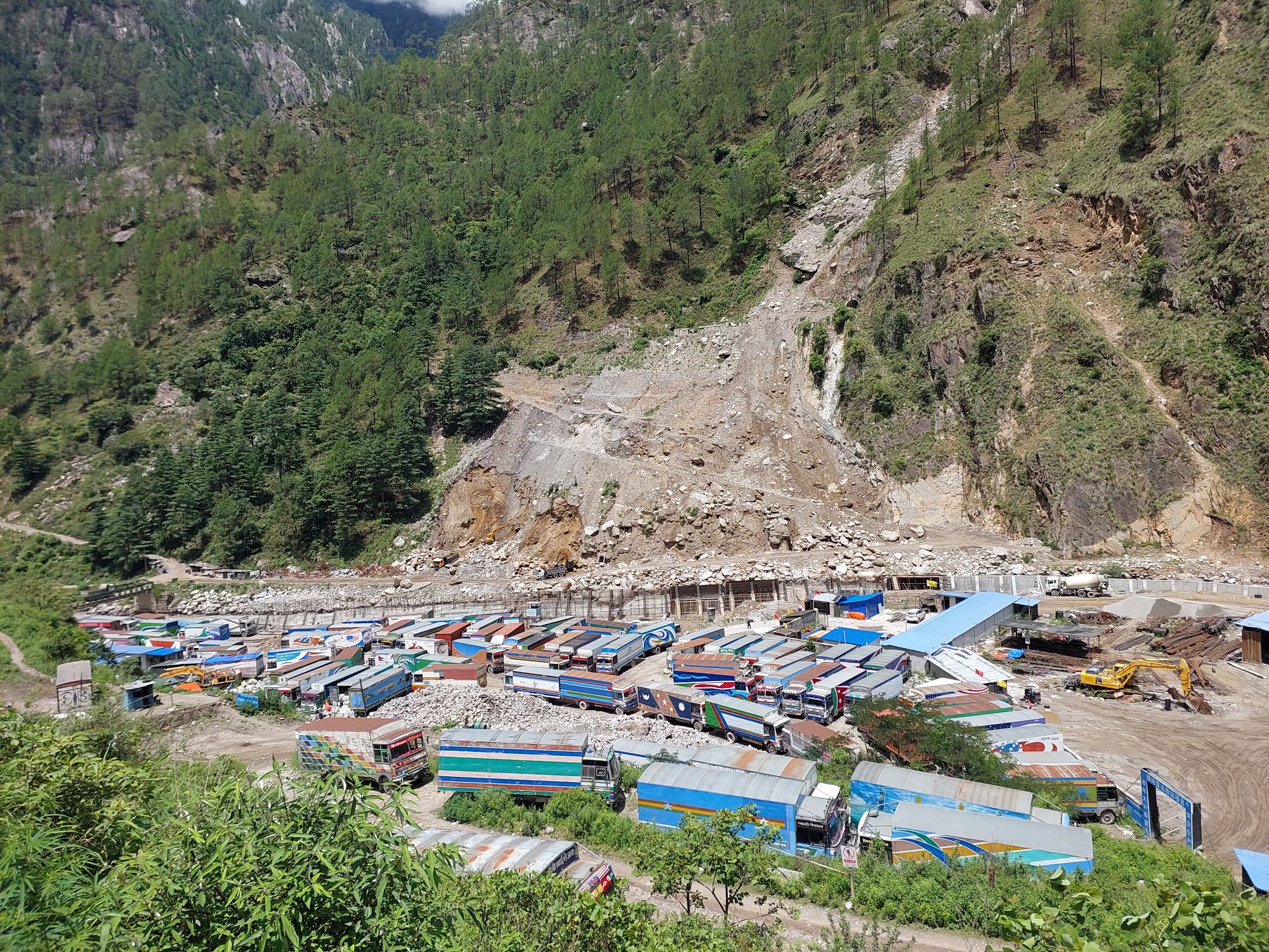 नेपालसँग व्यापारका लागि चीनको प्राथमिकतामा केरुङ नाका, यसरी बन्दैछ पूर्वाधार नेपालसँग व्यापारका लागि चीनको प्राथमिकतामा केरुङ नाका, यसरी बन्दैछ पूर्वाधार