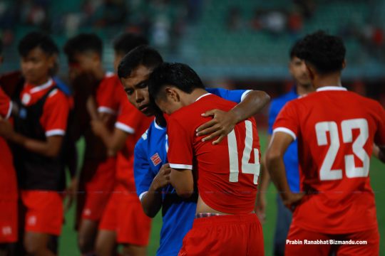 पेनाल्टी सुटआउटमा नेपाल पराजित, भारतले पाकिस्तानसँग फाइनल खेल्ने