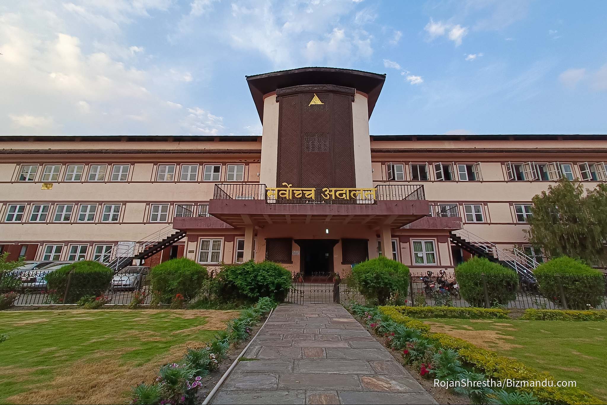 प्राधिकरणले काटेको बिल हेर्न ऊर्जामन्त्रीले बनाएको समितिविरुद्ध सर्वोच्चको अन्तरिम आदेश प्राधिकरणले काटेको बिल हेर्न ऊर्जामन्त्रीले बनाएको समितिविरुद्ध सर्वोच्चको अन्तरिम आदेश