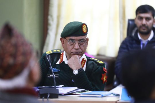‘फास्ट ट्रयाकको स्लो मोसन’, सांसदका प्रश्नले चिढिएका शर्माले भने, ‘अर्काको जमिन यत्तिकै खोस्रिन पाइन्न’