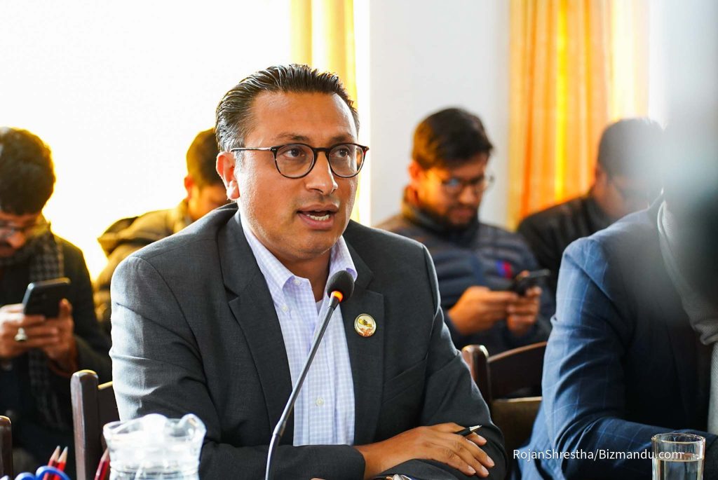 मदिराको अन्तःशुल्क दरमा वृद्धि गर्न नहुने उद्योगको मत, अर्थमन्त्री वाग्लेले के गर्लान्?
