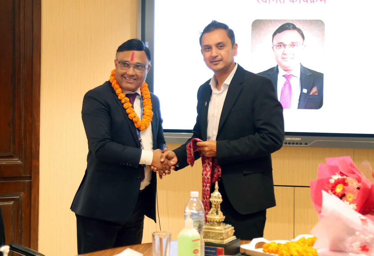 माछापुच्छ्रे बैंकको सीईओमा सन्तोष कोइराला दोहोरिए, थप चार वर्षका लागि नियुक्त माछापुच्छ्रे बैंकको सीईओमा सन्तोष कोइराला दोहोरिए, थप चार वर्षका लागि नियुक्त