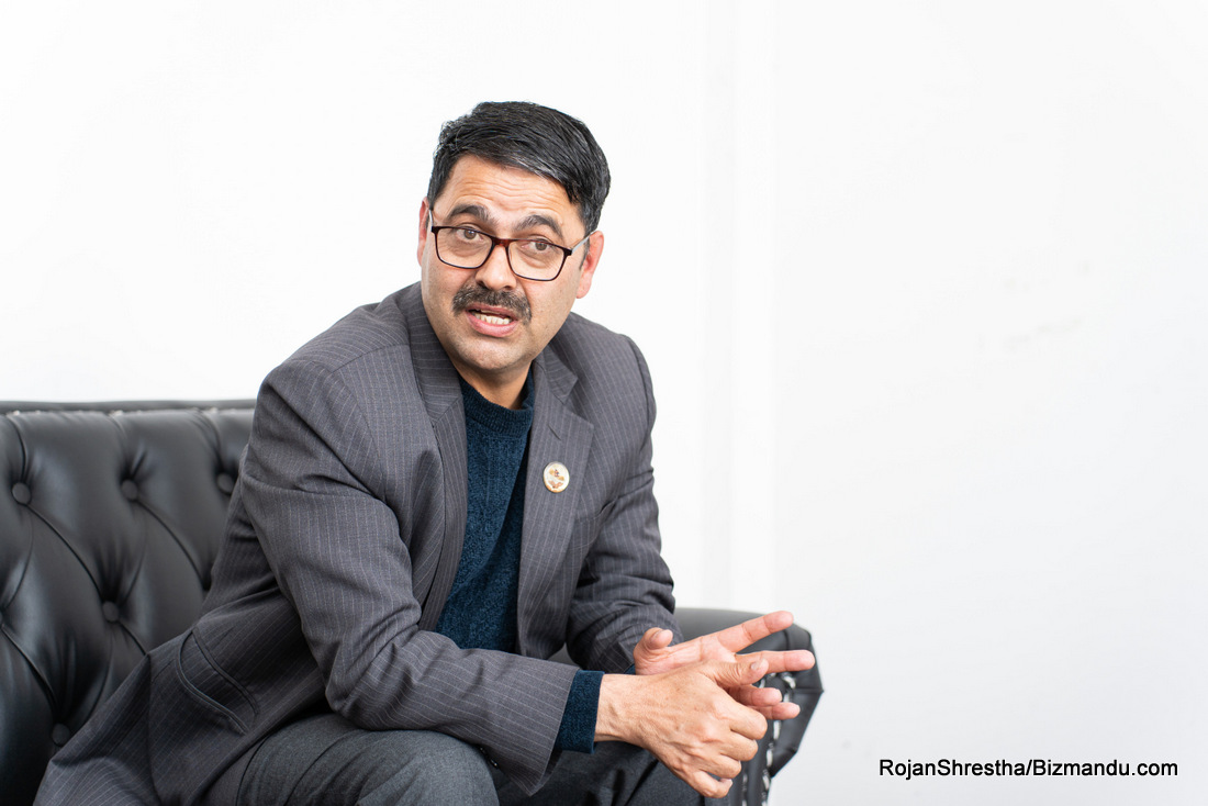 ‘हाम्रोभन्दा तीन गुणा जनसंख्या रहेको जर्मनीमा १५ मन्त्री छन्, यहाँ किन २५ जना?’ ‘हाम्रोभन्दा तीन गुणा जनसंख्या रहेको जर्मनीमा १५ मन्त्री छन्, यहाँ किन २५ जना?’