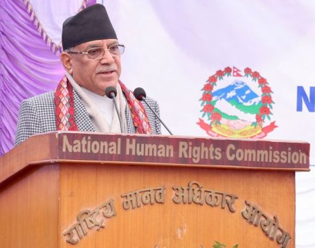 आयोगका सबै सिफारिस कार्यान्वयन गर्ने प्रधानमन्त्री दाहालको प्रतिबद्धता