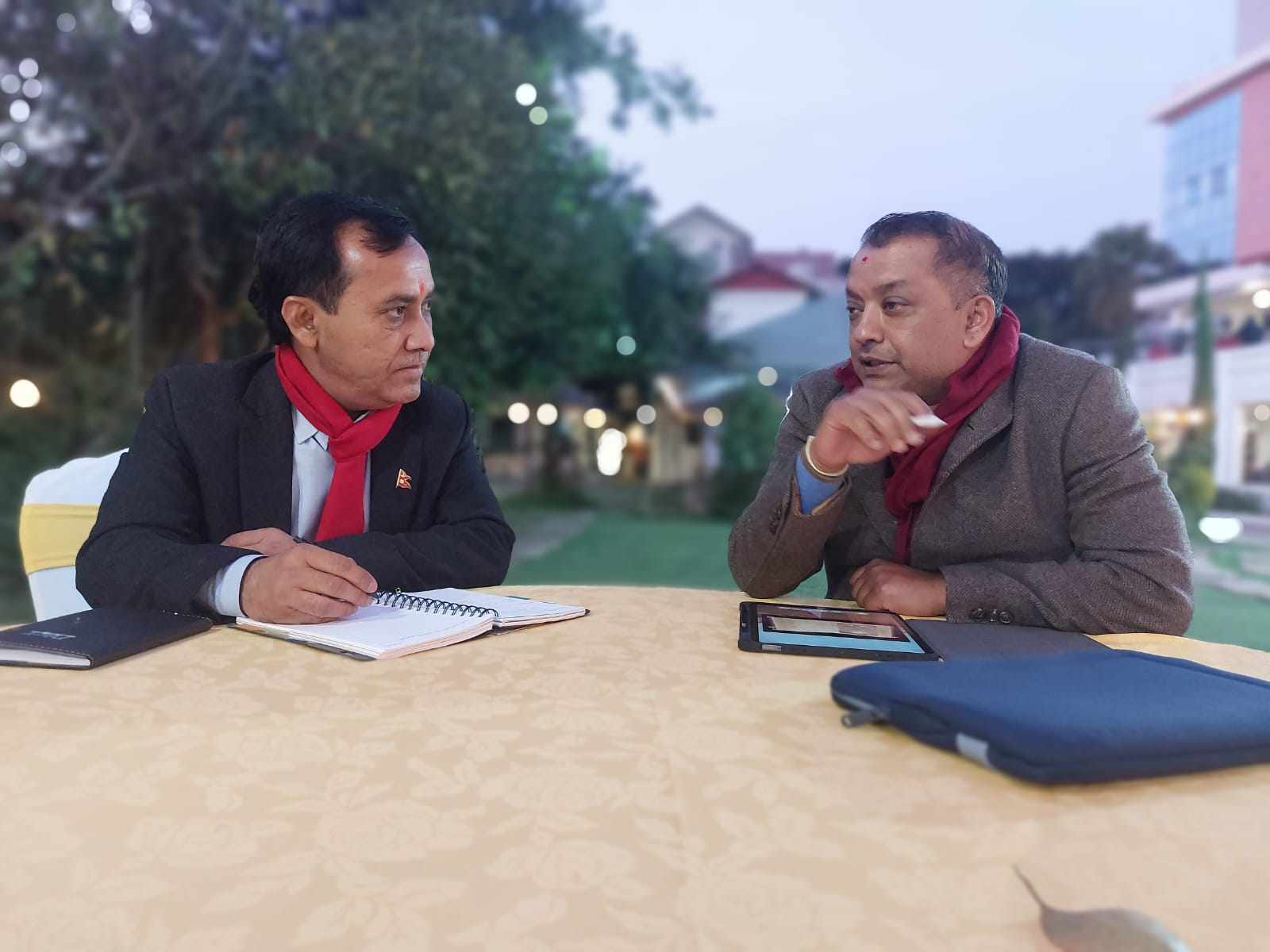 लिगेसी बिर्सेर एमालेसँगै सती जाँदै कांग्रेस, शक्ति जमाएर बसेका देउवासामु गगन-विश्व निरीह