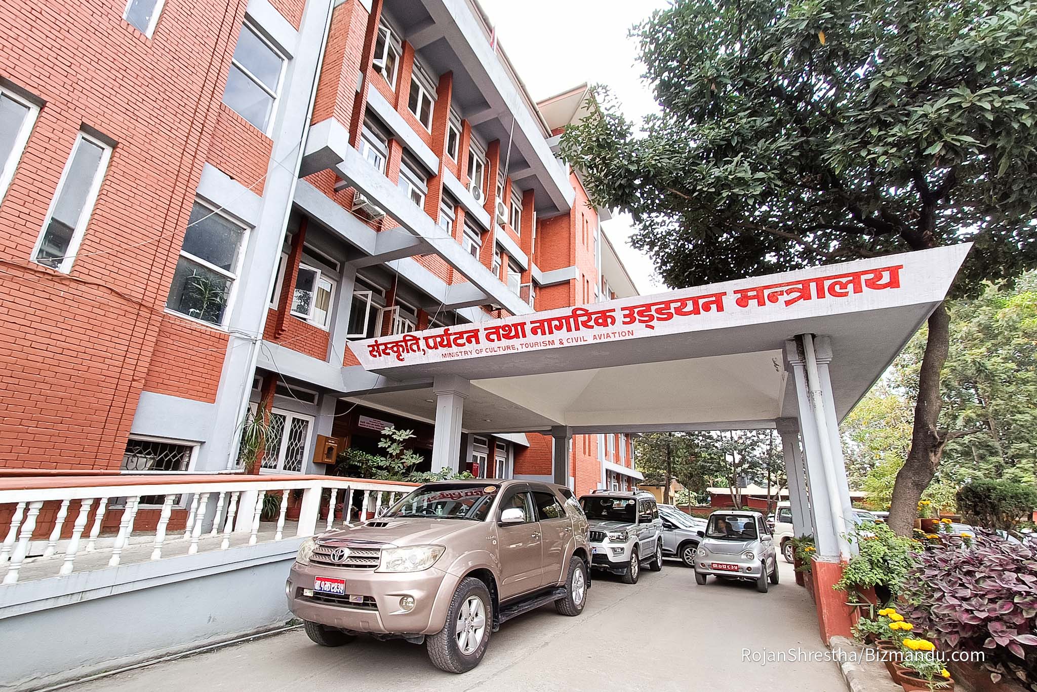 ‘फेक रेस्क्यू’ दोहोरिन नदिन पर्यटन मन्त्रालयले कडाइ गर्ने, सहसचिवको नेतृत्वमा समिति गठन