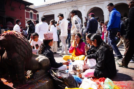 पशुपतिनाथमा शिवरात्रिको रौनक