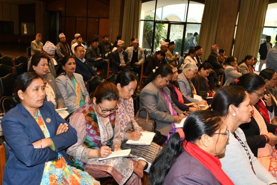 बजेटको पक्षमा मतदान गर्न आफ्ना सांसदलाई एमालेको ह्वीप, भोलि अनिवार्य उपस्थित हुनुपर्ने