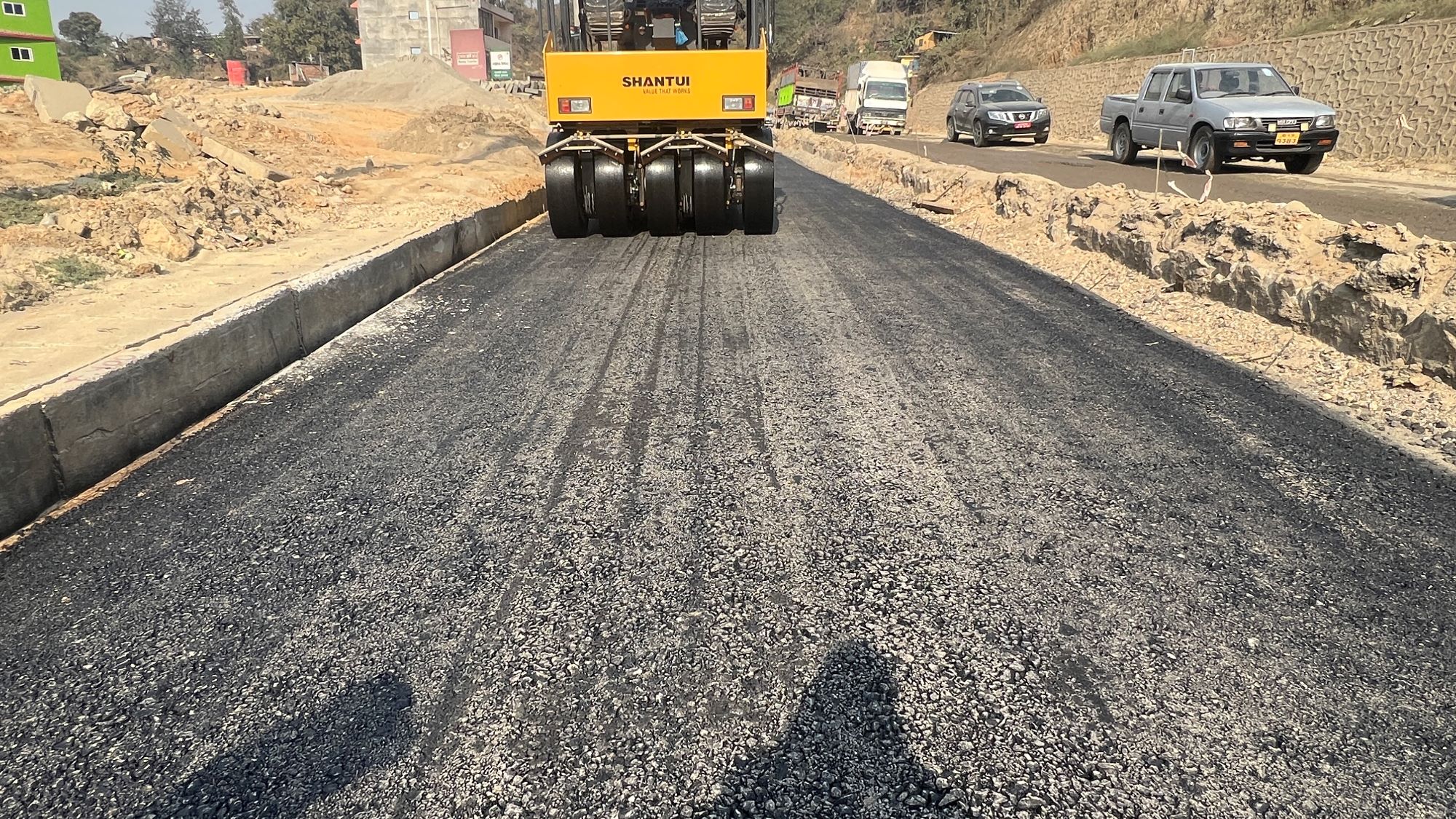 सडक सुधारका लागि नागढुङ्गा-नौबिसे खण्ड दिउँसो बन्द हुने, कुन-कुन छन् वैकल्पिक रुट?