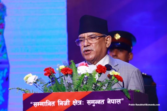 लगानी सम्मेलनलाई लक्षित गरेर अध्यादेशबाट भएपनि १२ वटा कानुन संशोधन गरिने प्रचण्डको आश्वासन
