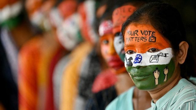 भारतमा लोकसभा निर्वाचन सुरु: ९६ करोड बढी मतदाता, ५५ लाख विद्युतीय भोटिङ मेसिन प्रयोग
