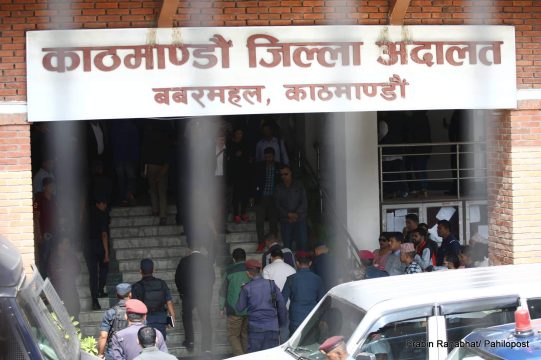 स्वर्णलक्ष्मी सहकारीमा पक्राउ परेका दुईजनालाई धरौटीमा रिहा गर्न अदालतको आदेश