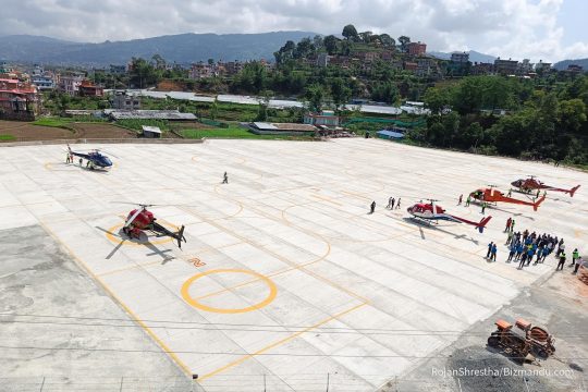 भक्तपुरको नलिञ्चोक हेलिप्याडमा हेलिकप्टर ल्यान्ड,  अब ह्याङ्गर हब विस्तार गरिने