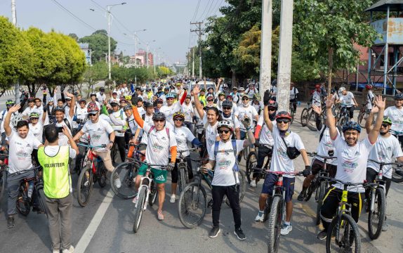 वातावरण दिवसका अवसरमा तेस्रो सांग्रिला साइकल र्‍याली, ग्रीन सेभिङ प्रोडक्ट सार्वजनिक