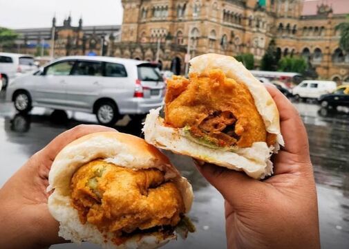 खानाको पारखीका लागि विश्वका २० उत्कृष्ट सहरको सूची, ‘वडा पाव’ मुम्बई पुग्दा चाख्नै पर्ने