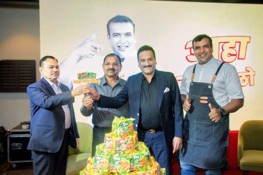 टु पीएम चाउचाउ अब नयाँ स्वादमा, मास्टर सेफ सन्तोषले तयार पारेको मसला करी प्रयोग