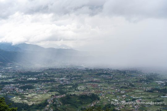 आजको मौसम पूर्वानुमान : पहाडी भेगमा वर्षाको सम्भावना, हावाहुरी चल्न सक्ने