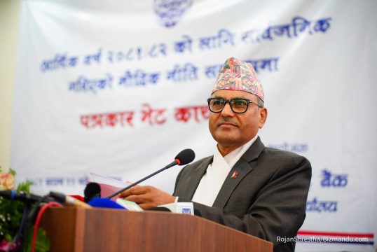 अधिकतम लचकता देखाएका गभर्नर अधिकारीको चिन्ता : मौद्रिक नीतिमाथिको निर्भरताले स्थायित्वमा जोखिम 