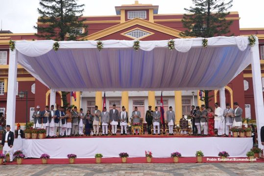पुराना र नयाँ अनुहार मिलेर बनेको ओली सरकार, शीतल निवासमा शपथग्रहणको दृश्य