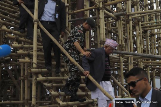 जोश छ, पैसा छैन : खाली खजानाले प्रधानमन्त्री ओलीको हुटहुटीमा लाग्यो तगारो