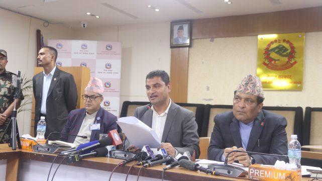 स्वास्थ्य बीमाको दायरा ५ लाख बनाउने स्वास्थ्य मन्त्रीको रणनीति, नसर्ने रोग हेर्ने छुट्टै इकाई