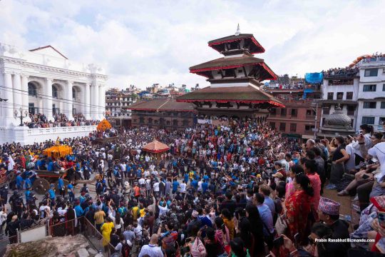 वसन्तपुरमा इन्द्रजात्राको उमंग : तस्विरमा कुमारी, गणेश र भैरवको रथयात्रा