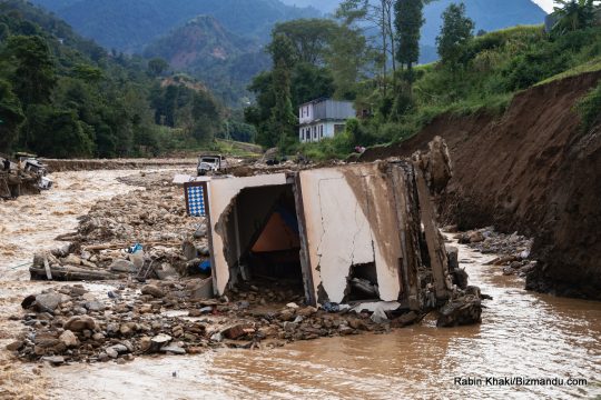 बाढीपहिरोको क्षतिमा साढे १० अर्बको बीमा दाबी, इन्स्योरेन्सले भुक्तानी गरे ४७ करोड