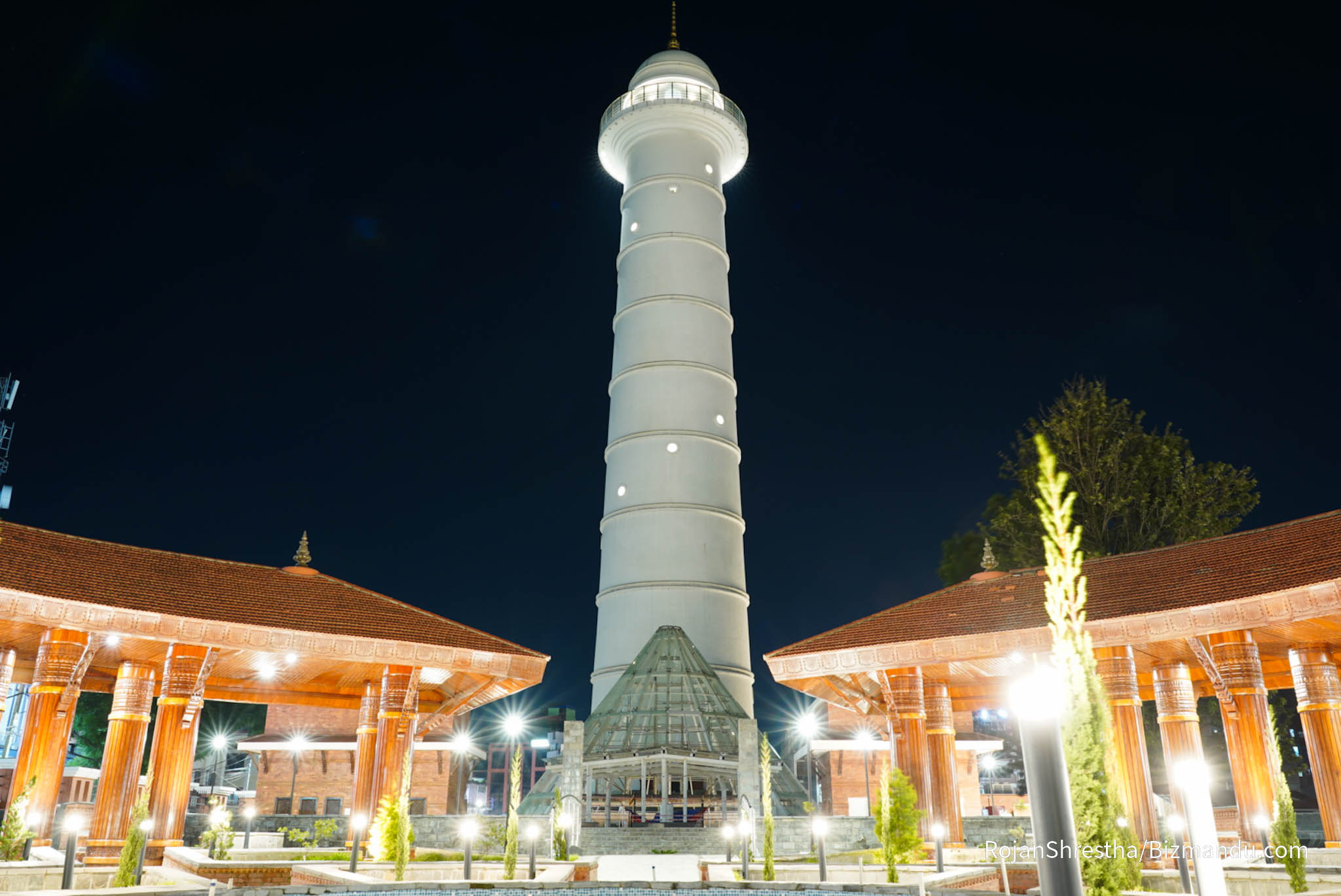 ९ वर्षपछि सर्वसाधारणका लागि पुनः खुलेको धरहरा, दृश्यावलोकन गर्नेको भीड (तस्बिर) ९ वर्षपछि सर्वसाधारणका लागि पुनः खुलेको धरहरा, दृश्यावलोकन गर्नेको भीड (तस्बिर)