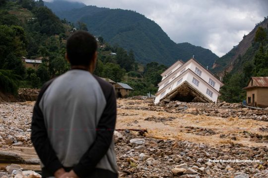 बाढीले पुर्‍याएको क्षतिमा सवा ७ अर्बको दाबी पर्ने सरकारी प्रक्षेपण, इन्स्योरेन्सले कसरी गर्दैछन् भुक्तानी?