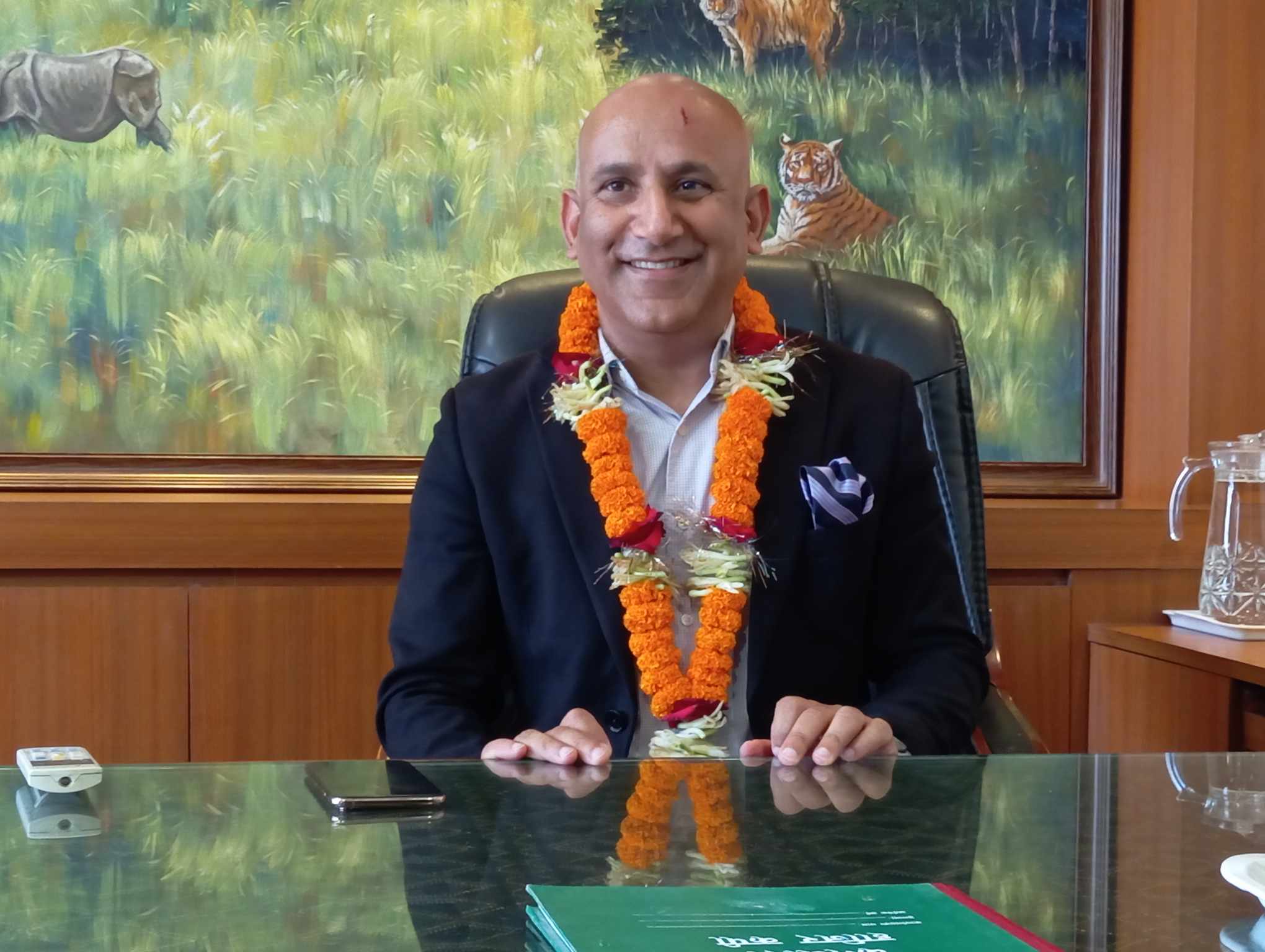 पर्यटन बोर्डमा ७ महिनापछि नयाँ सीइओ, पुनः नियुक्त जोशीले गरे पदभार ग्रहण पर्यटन बोर्डमा ७ महिनापछि नयाँ सीइओ, पुनः नियुक्त जोशीले गरे पदभार ग्रहण