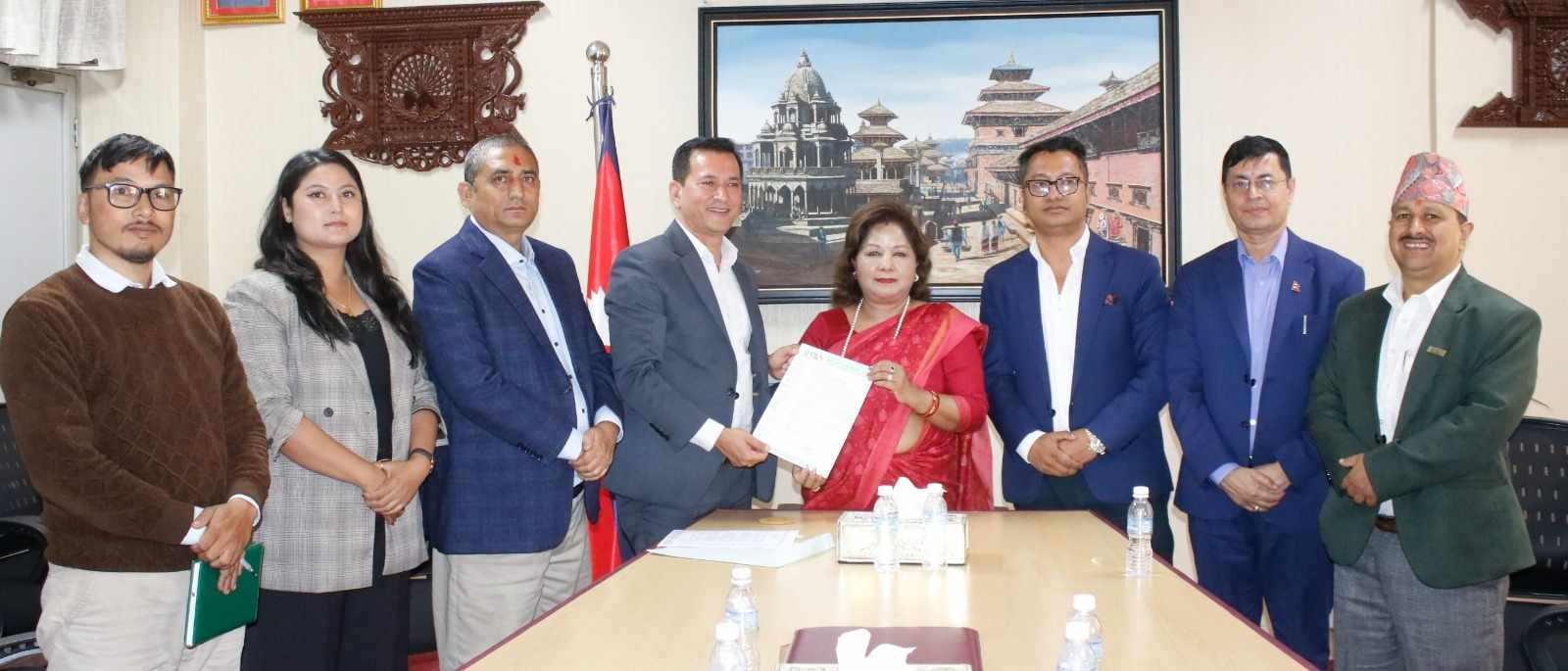 जलविद्युत आयोजनालाई विस्फोटक पदार्थ आयातका लागि सहजीकरण गर्ने मन्त्री राणाको आश्वासन जलविद्युत आयोजनालाई विस्फोटक पदार्थ आयातका लागि सहजीकरण गर्ने मन्त्री राणाको आश्वासन