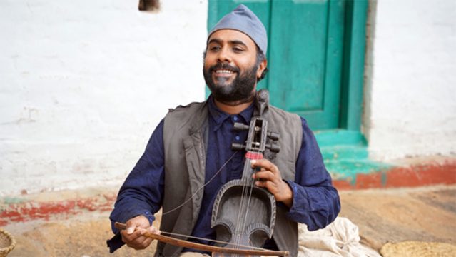 ‘पूर्ण बहादुरको सारङ्गी’ सोमबारदेखि सिनेमा हलहरूमा प्रदर्शन नहुने, ‘चलचित्रलाई कर्नरिङ गरियो’