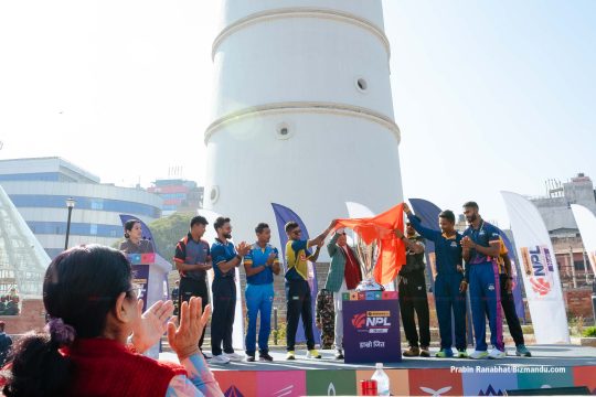ओलीले गरे एनपीएलको ट्रफी अनावरण, कालापत्थरको ढुंगा जडित ट्रफीको के छ विशेषता?