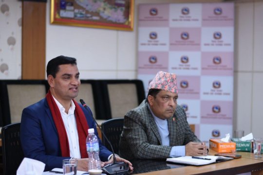 स्वास्थ्य बीमामा सुधार गर्न कार्ययोजना बनाइँदै, मन्त्री पौडेलले गठन गरे कार्यदल