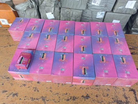 इमाडोलको भेप स्टोरमा राजस्वको छापा, ५०० कार्टुन इलेक्ट्रिक चुरोट बरामद
