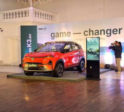 टाटाको नेक्सन के ३ इभीले फुल चार्जमा ३२५ किलोमिटर रेन्ज दिने, यस्ता छन् विशेषता