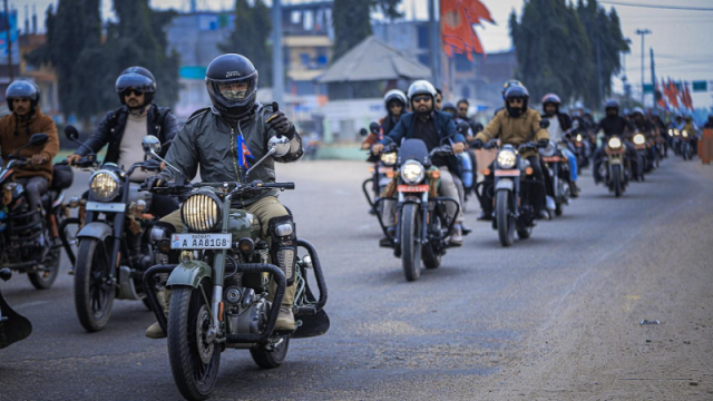सडक सुरक्षालाई प्रोत्साहन गर्न जनकपुरदेखि सिन्धुलीसम्म पुगे रोयल इनफिल्ड राइडरहरू