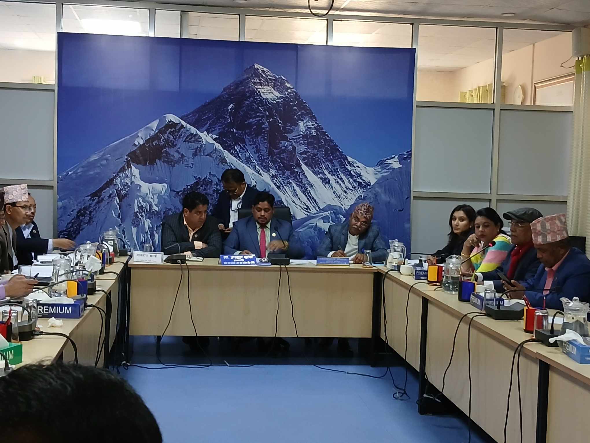 सत्तारुढ दलकै सांसदले भने- सिमेन्ट र डण्डीको अस्वाभाविक मूल्यवृद्धिमा उद्योगमन्त्रीको साथ छ सत्तारुढ दलकै सांसदले भने- सिमेन्ट र डण्डीको अस्वाभाविक मूल्यवृद्धिमा उद्योगमन्त्रीको साथ छ