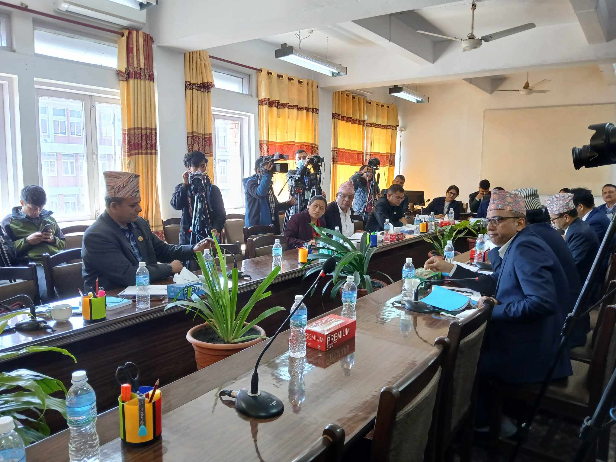 आज कानुन, न्याय तथा मानवअधिकार समितिसहित चारवटा संसदीय समितिको बैठक बस्दै आज कानुन, न्याय तथा मानवअधिकार समितिसहित चारवटा संसदीय समितिको बैठक बस्दै