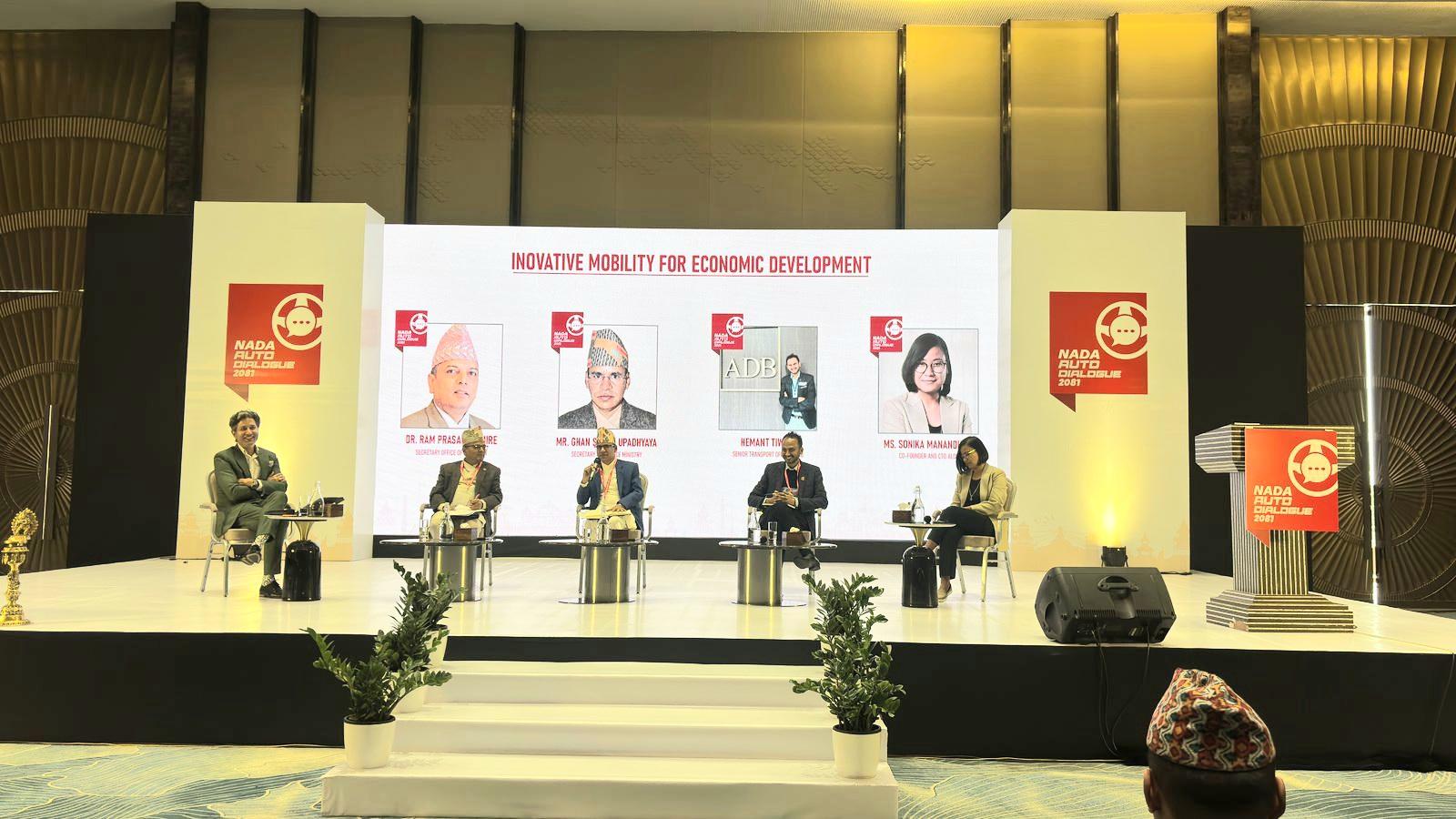 मोबिलिटीसँग पर्यावरणलाई जोडेर बहस, ‘गाडी चलाउनेलाई वातावरण र त्यसबाट हुने असरको चिन्ता छैन’ मोबिलिटीसँग पर्यावरणलाई जोडेर बहस, ‘गाडी चलाउनेलाई वातावरण र त्यसबाट हुने असरको चिन्ता छैन’