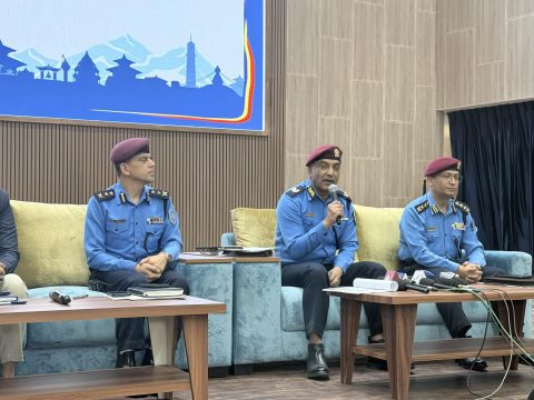 घरमाथिबाट अश्रुग्यास हानेको छैनौं, एयरपोर्ट र संसद भवन कब्जा गर्ने भनेपछि प्रहार भयो : प्रहरी