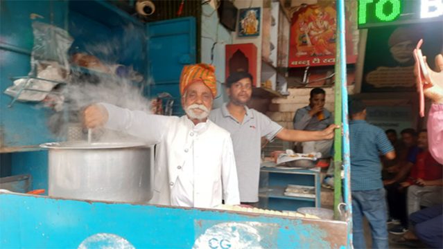 बब्लु टी स्टल : तीन दशकदेखि जहाँको चियामा छ छुट्टै आकर्षण