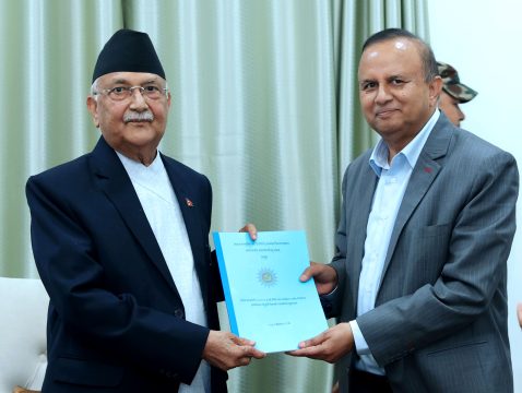 बजेट र नीति तथा कार्यक्रमका लागि एमालेले प्रधानमन्त्री ओलीलाई बुझायो सुझाव