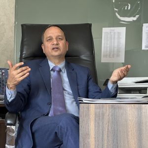 गुणाकर भट्टलाई गभर्नर नियुक्त गर्न सर्वोच्चले रोकेन, ६५ नाघेकालाई नबनाउन आदेश